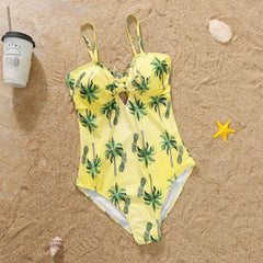 Family Matching Outfits Coconut Tree Print Holiday Look Beachwear Adult Kids Swimsuit Women Girls One-piece Suit Men Boys Shorts