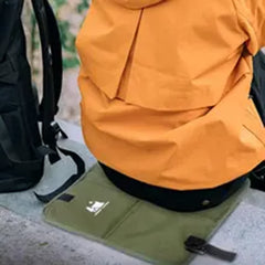 TARKA Foldable Outdoor Sitting Pad 600D Oxford Cloth Waterproof Beach Cushion Portable Hiking Camping Sitting Pad for Travel
