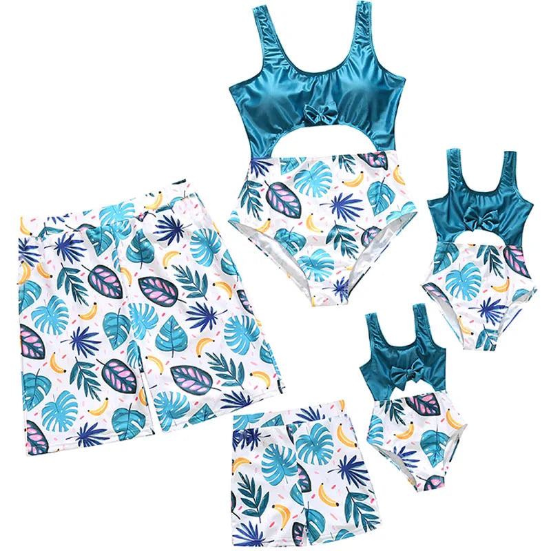 King Queen Swimsuit Family Matching Outfits One-Piece Mother Daughter Swimwear Beach Mommy and Me Clothes Father Son Swim Shorts