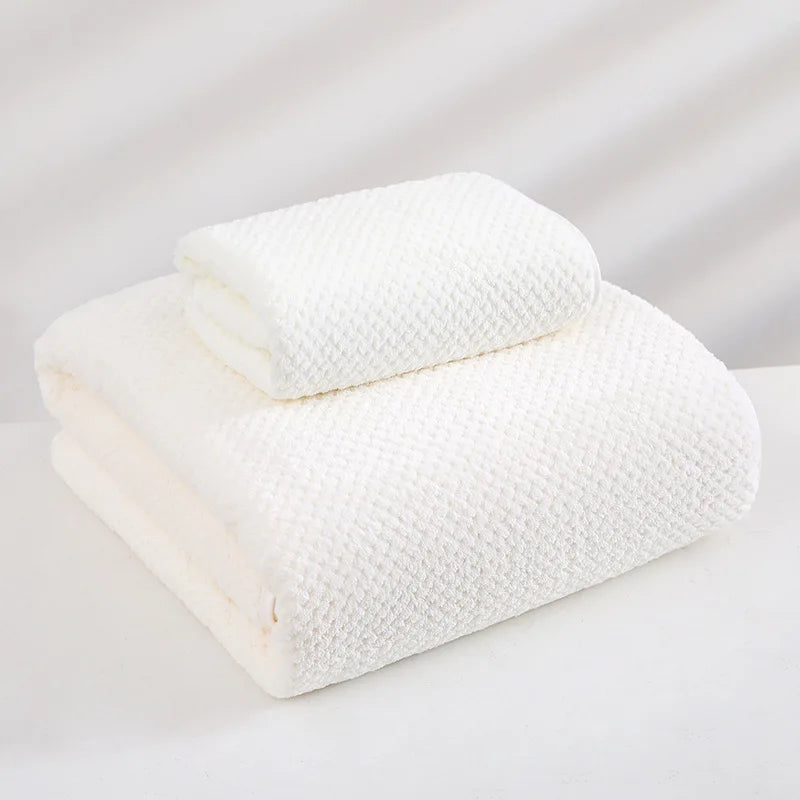 Boluoge large bath towel, thickened absorbent quick drying beach towel, coral fleece bath towel,  household adult towel