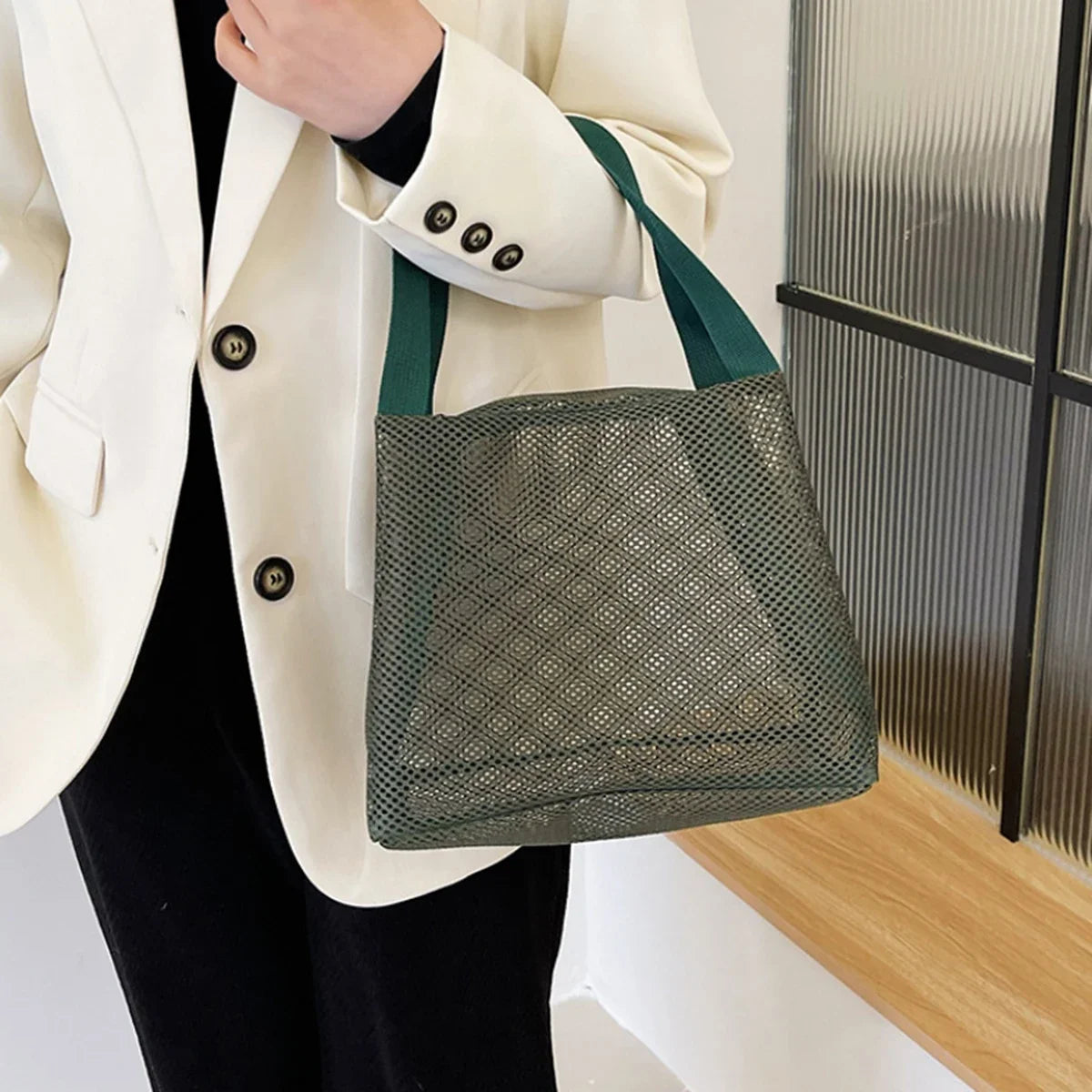 Large Capacity Travel Mesh Bag Portable Cosmetic Zipper Pouch with Handle New Design Makeup Toiletry Beach Bag