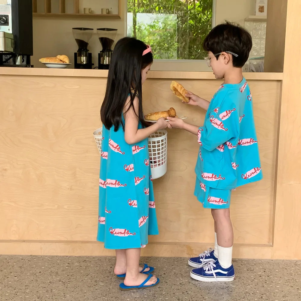 9000 Brother and Sister Clothes Summer New Korean Alphabet Graffiti Girl's Long T-shirt Dress Or Boy's Two Piece Suit