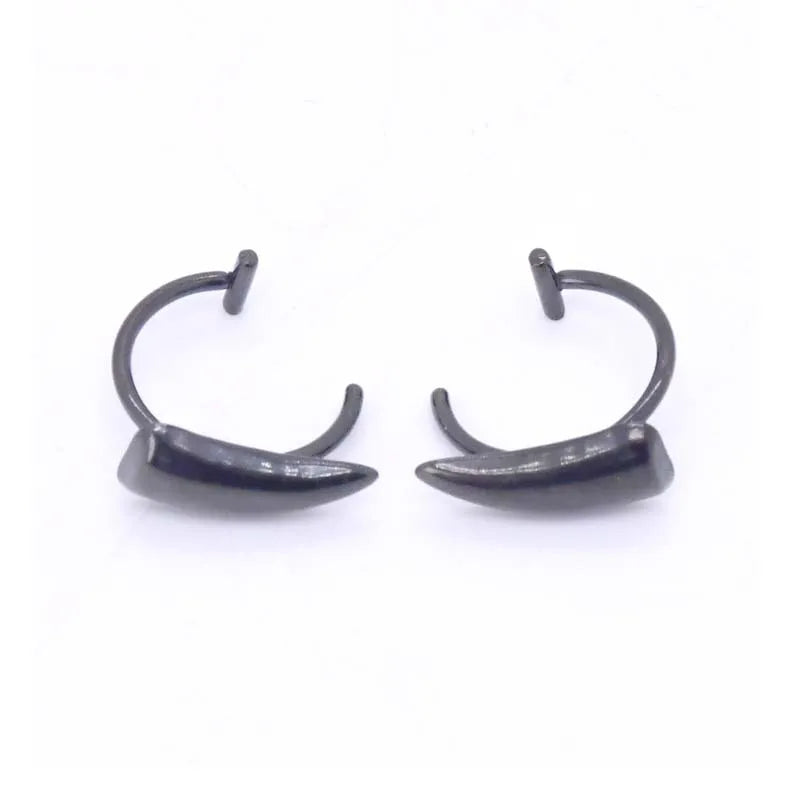Stainless Steel Gothic Sharp Teeth Lip Clip for Women Men Punk Non Piercing Fake Body Piercing Halloween Jewelry Accessories