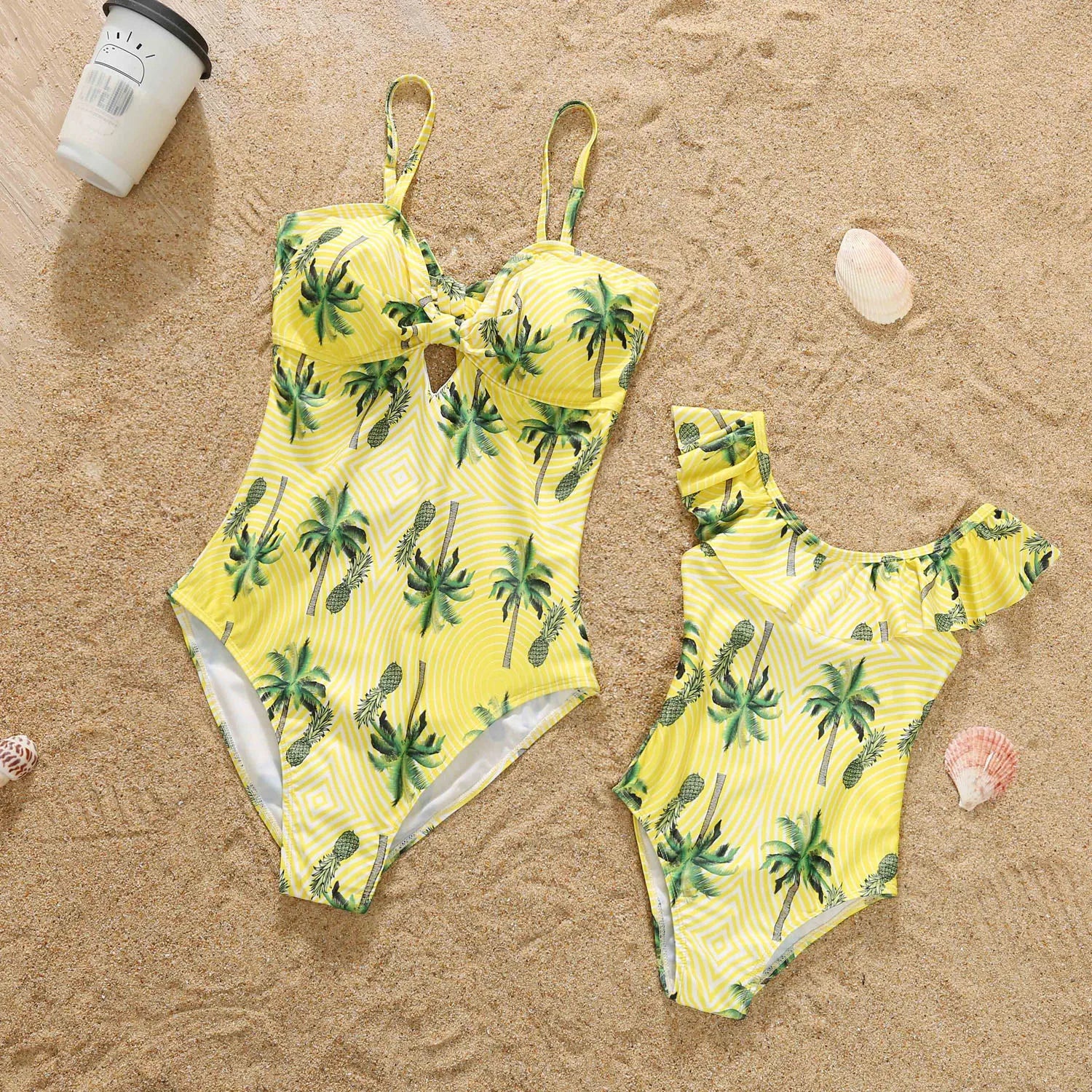 Family Matching Outfits Coconut Tree Print Holiday Look Beachwear Adult Kids Swimsuit Women Girls One-piece Suit Men Boys Shorts