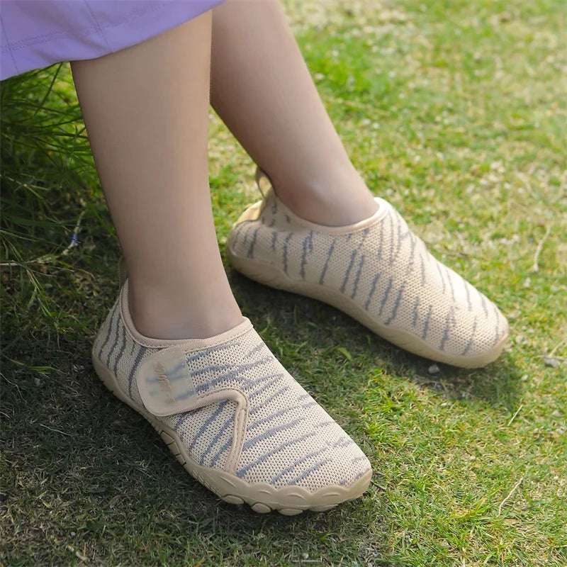 Water Shoes Kids Walking Barefoot Boy Girl Quick Dry Non-slip Beach Sneakers Children Swimming Light Aqua Shoes Outdoor Garden