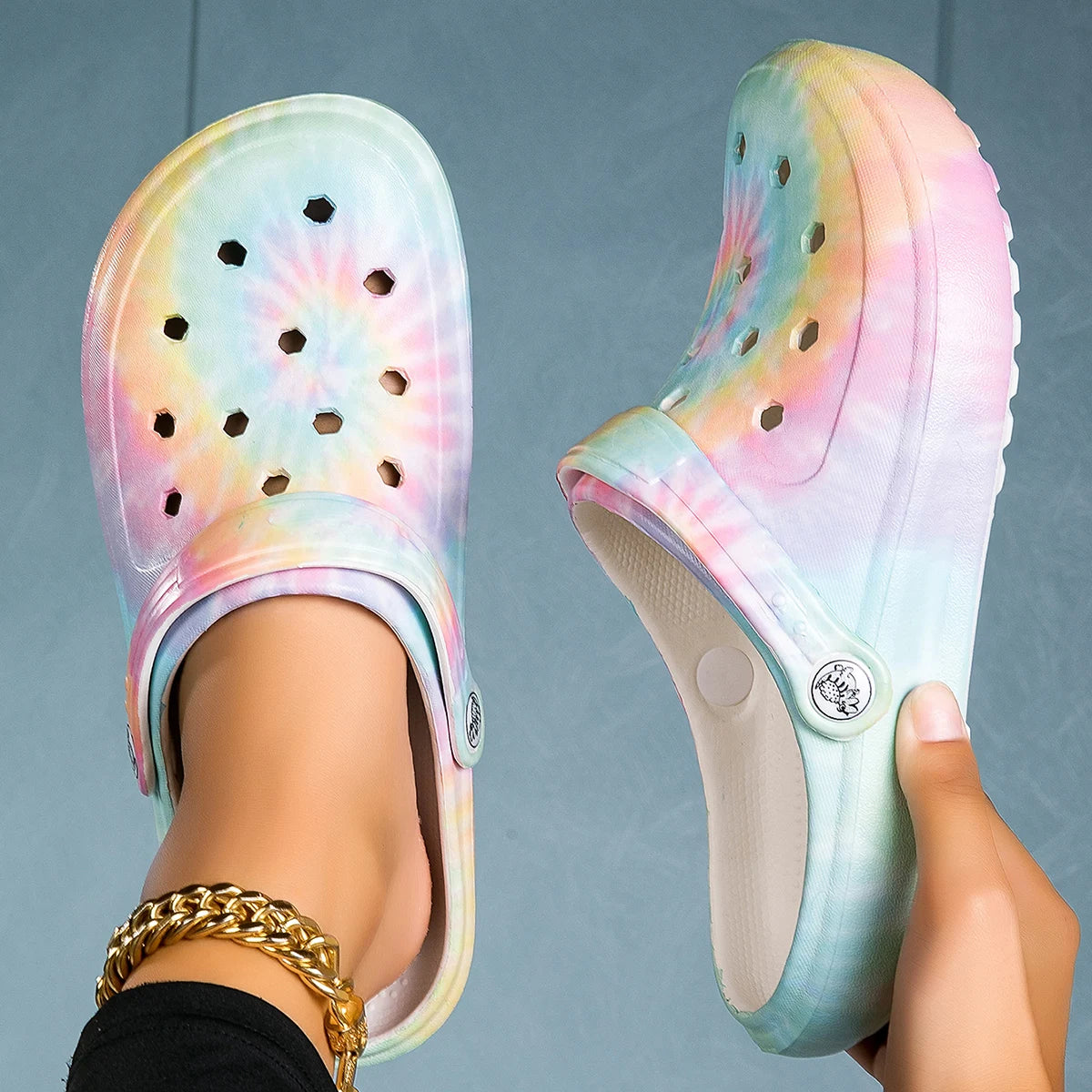 Garden Clogs Comfortable Women's Tie-dye Pattern Clogs, Slip On Lightweight Two-way Wear Clogs, Non-slip Summer Beach Slides 666