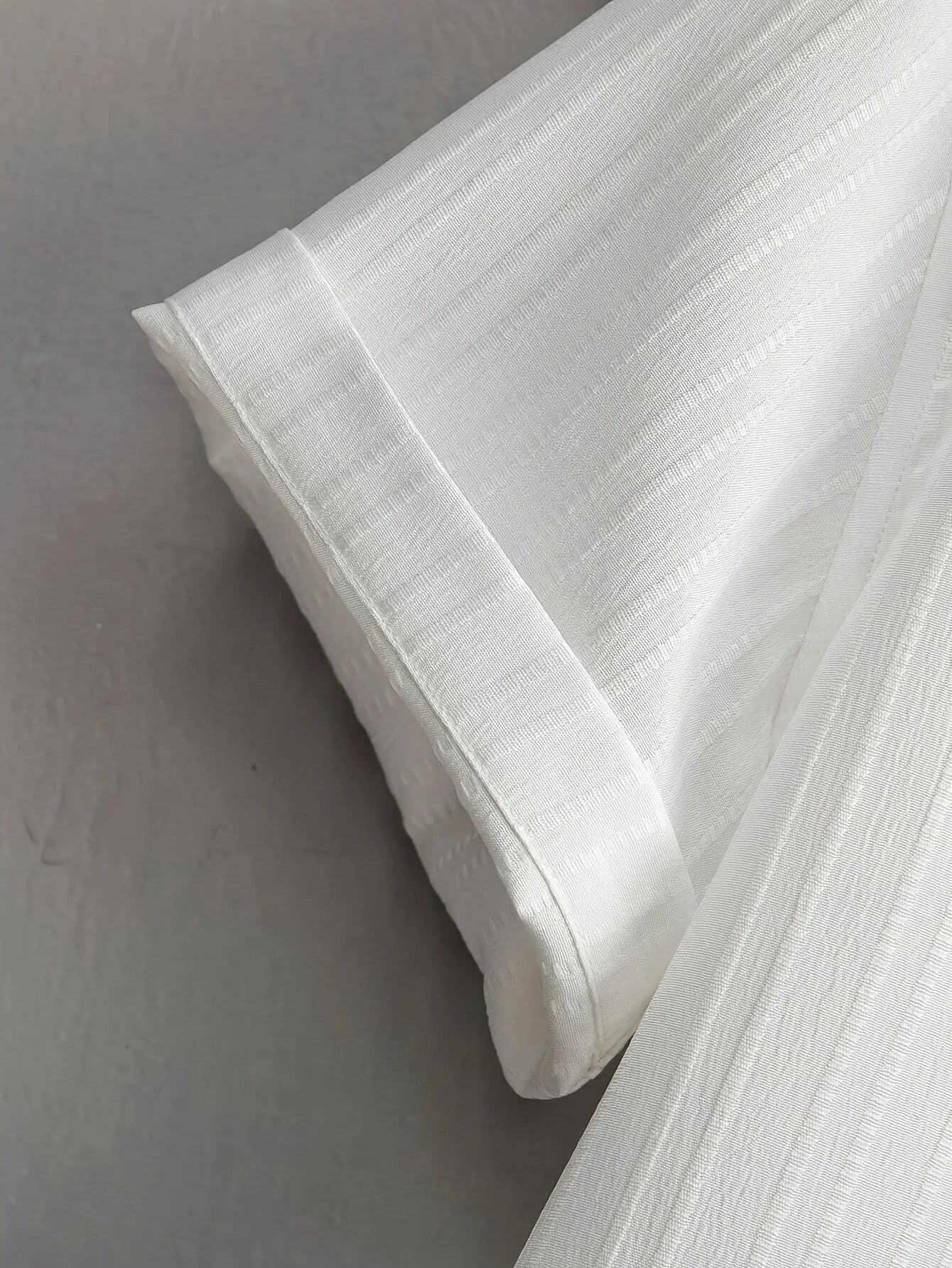 Men's Summer White Suit Outdoor Travel Suit Solid Color Vertical Strip Lapel Short-sleeved Shirt Drawstring Pants Two-piece Set