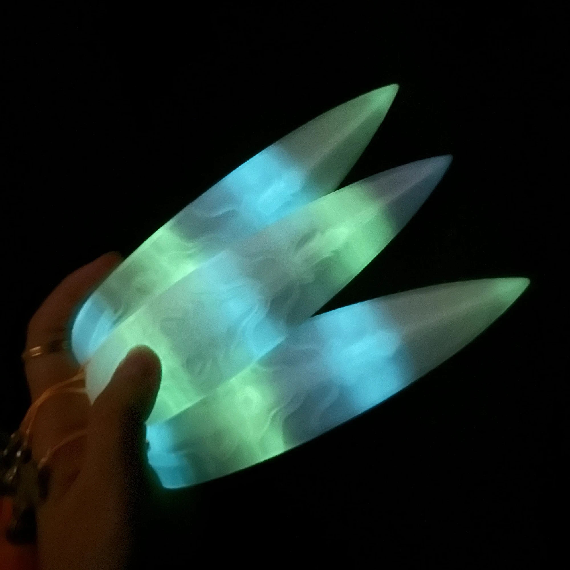 Girls Noctilucent Cosplay Lights Dart Weapons Roleplay Props for Women Girls Group Idol Halloween Carnival Costume Accessories