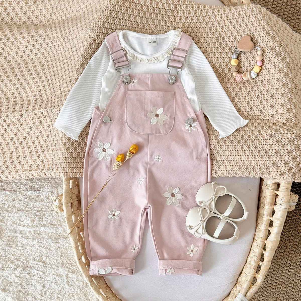 Summer Hot Baby Suspender Pants Sleeveless Flower Embroidery Loose Overalls Romper Girls Jumpsuits Boys Clothes with Pockets