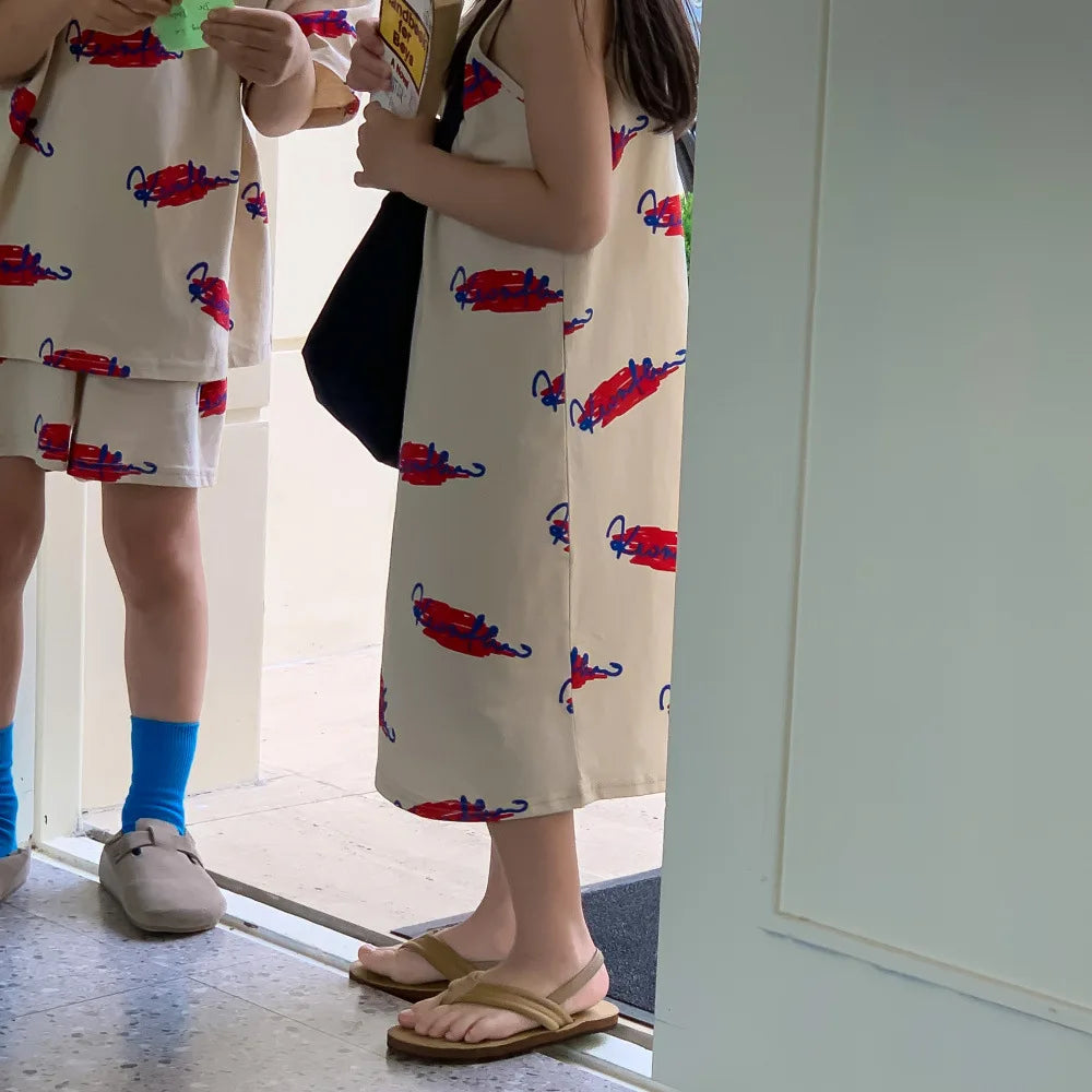 9000 Brother and Sister Clothes Summer New Korean Alphabet Graffiti Girl's Long T-shirt Dress Or Boy's Two Piece Suit
