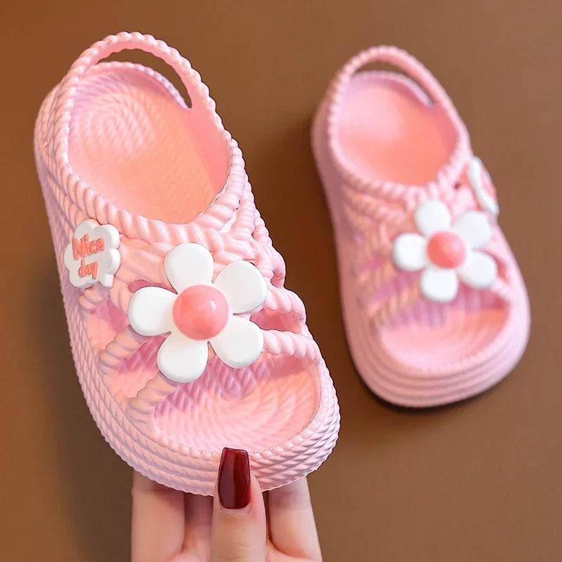 New Summer Children Slippers Flower Pattern Lithe Comfort Sandal For Aged 2-8 Girls Non-slip Seabeach Flip Flops Home Kids Shoes
