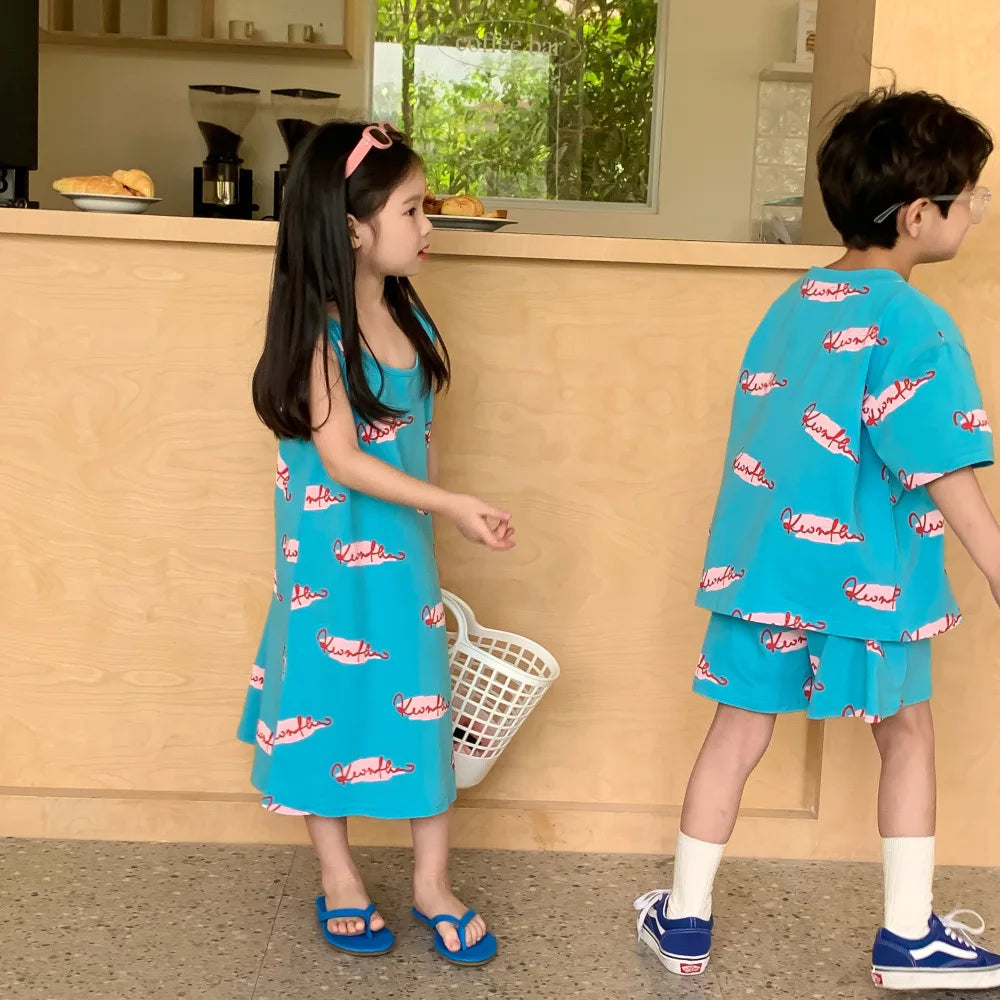 9000 Brother and Sister Clothes Summer New Korean Alphabet Graffiti Girl's Long T-shirt Dress Or Boy's Two Piece Suit