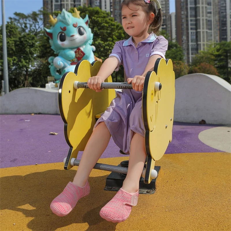 Water Shoes Kids Walking Barefoot Boy Girl Quick Dry Non-slip Beach Sneakers Children Swimming Light Aqua Shoes Outdoor Garden