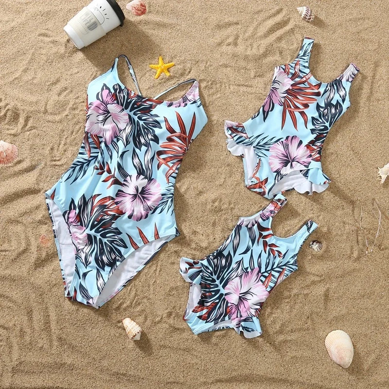 2024 New Mom Daughter Swimwear Floral Pattern Ruffle One-Piece Swimsuit Dad Son Swim Shorts Family Matching Outfits Beach Wear
