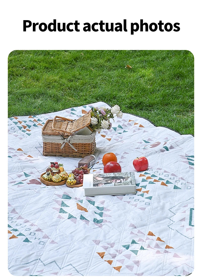 200x300 Outdoor Picnic Mat Lawn Mat Moisture-Proof Camping Mat Large Machine Washable Thickened