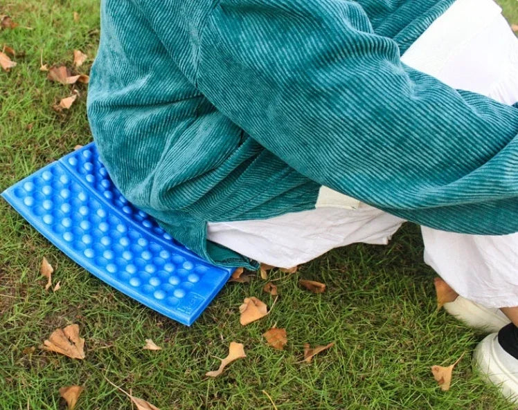 Folding Camping Mat Seat Waterproof XPE Foam Seat Cushion Poatable Picnic Pad Beach Chair for Hiking Fishing Mountaineering