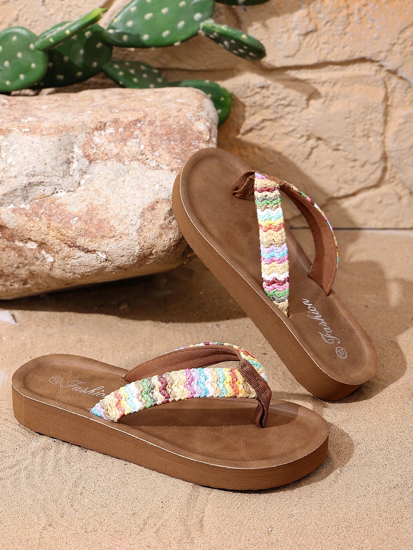 Women's Fashionable Raffia College-Style Vacation Beach Flat Flip-Flops