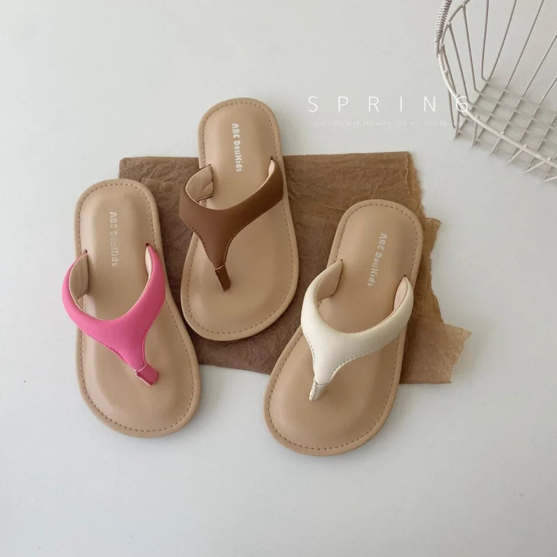 2026 New Legged Children's Sandals Girls' Flip flops Beach Vacation Flat Shoes Solid Color Summer Amorous Feelings