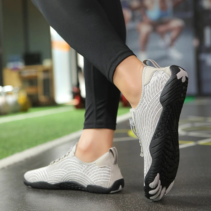 New Summer Swimming Water Shoes Unisex Beach Lightweight Soft Wading Sports Barefoot Upstream Surfing Camping Fishing Sneakers