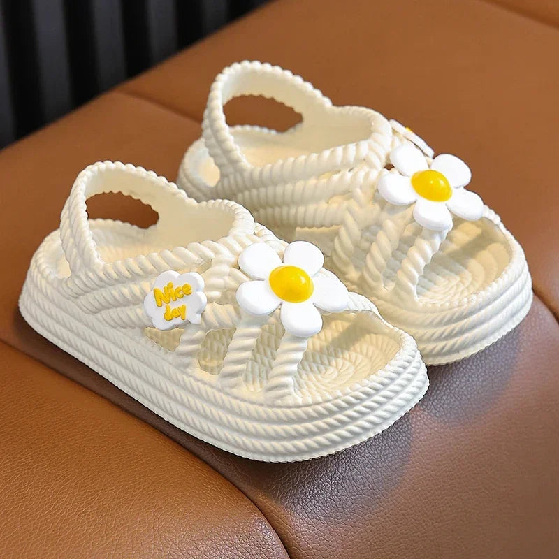 New Summer Children Slippers Flower Pattern Lithe Comfort Sandal For Aged 2-8 Girls Non-slip Seabeach Flip Flops Home Kids Shoes