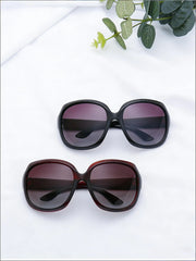 Women's Fashionable Polarized Sunglasses |    Trendy Color-Changing Lenses |   Fashionable Glasses, Everyday Style, Casual Accessories. a Stylish Large-Frame Eyeglass Frame Designed for Fashionable Women, Perfect for Everyday