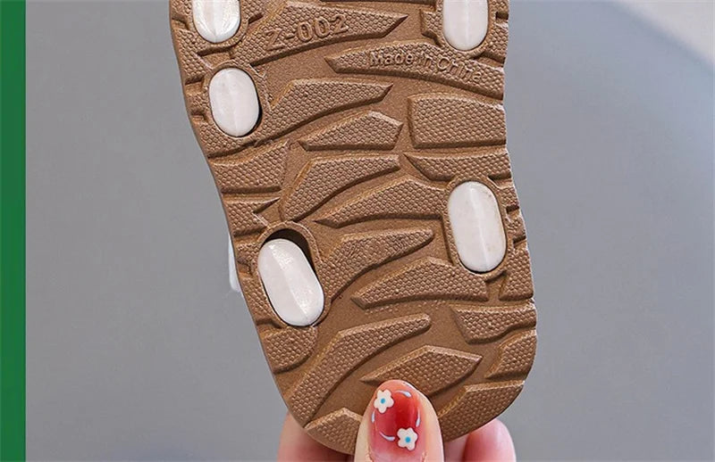 Fashion Solid Korean Kid Sandals Summer New Versatile Anti Slip Soft Bottom Girl Boy Beach Sandal Kindergarten Anti Kick Sandals