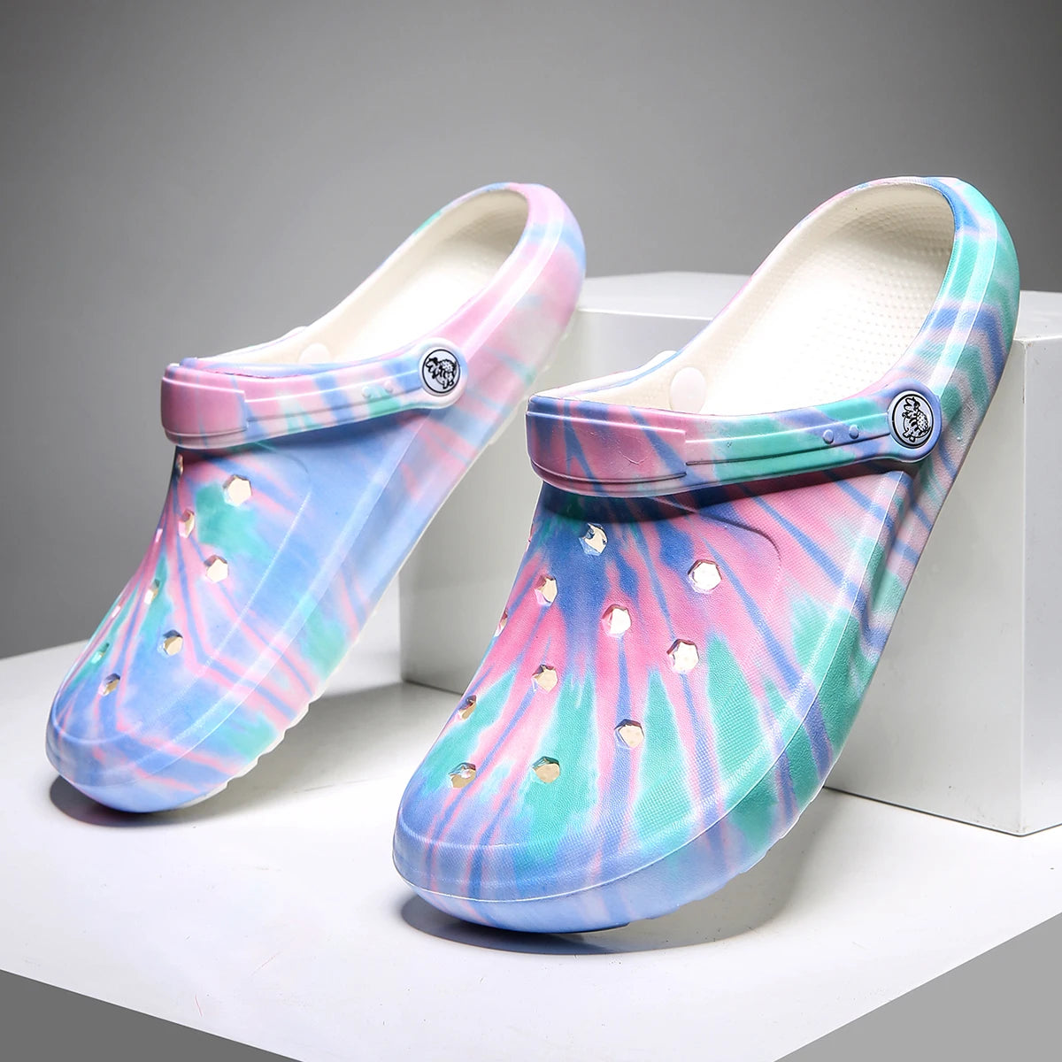 Garden Clogs Comfortable Women's Tie-dye Pattern Clogs, Slip On Lightweight Two-way Wear Clogs, Non-slip Summer Beach Slides 666