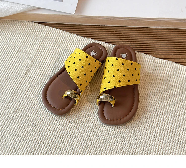 Kids Polka Dot Flip Flops Summer Open Toe Sandals with Metal Buckle Non-slip Soft Sole Beach Slippers for Girls 2026 New 26-36