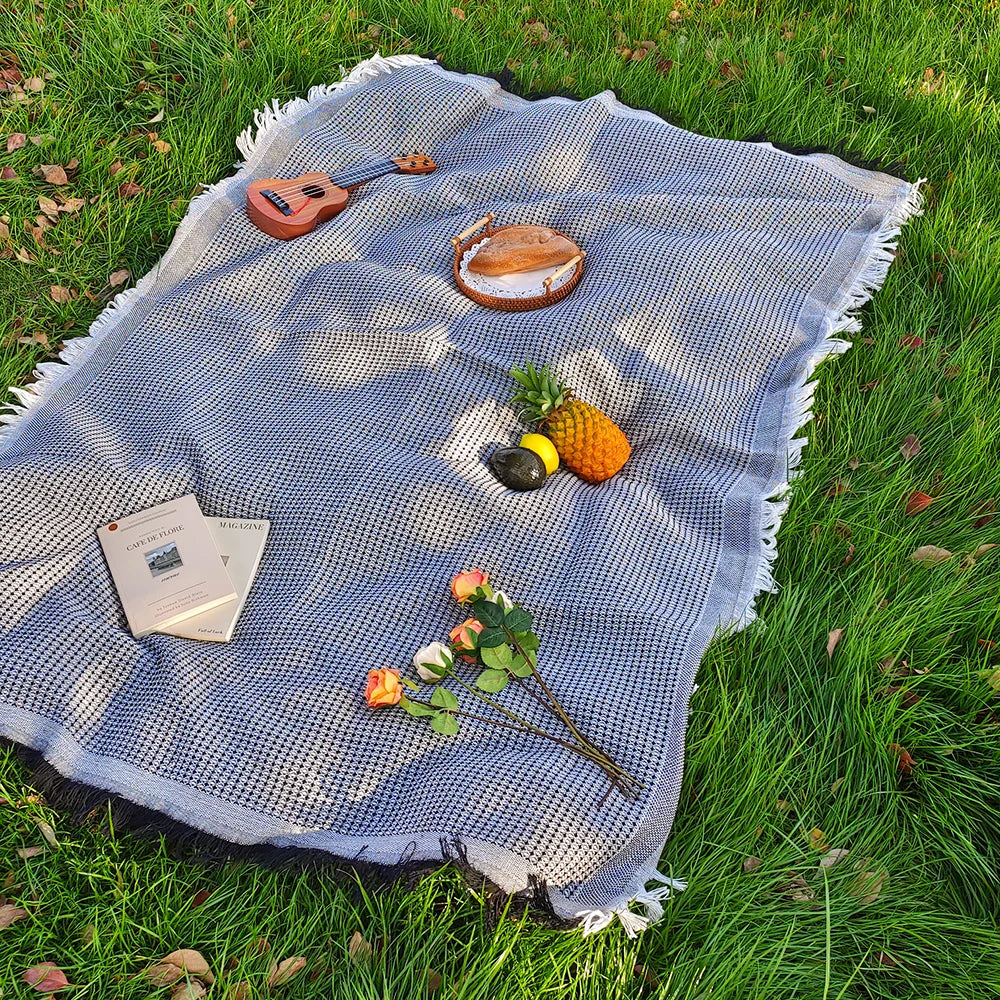 Cotton blend Portable Mat Picnic Mat with Tassel for Outdoor Camping Dustproof Tablecloth Mat Soft Sofa Blankets Camping Parts