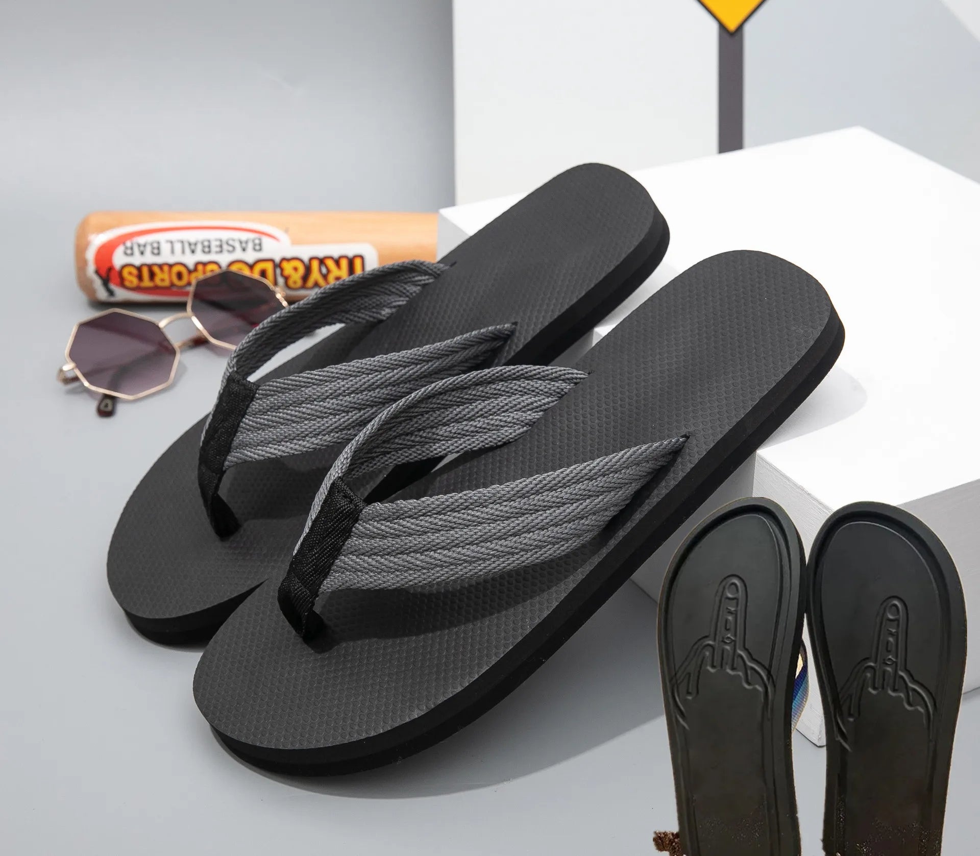 Funny Flip Flops New Thick Sole Flat Casual Summer Beach Outdoor Sandals Figure With Legs Non Slip Comfortable Walking In Stock