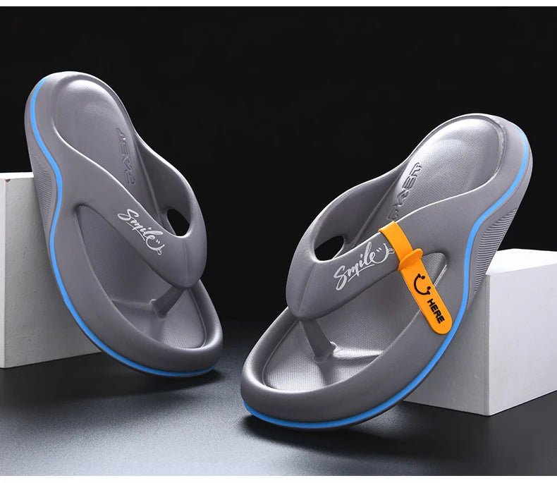 New Man Women Slippers Flip Flops Indoor Outdoor Beach Sandals Super Soft Bottom Slides Non-slip Thick Soled Men Slippers