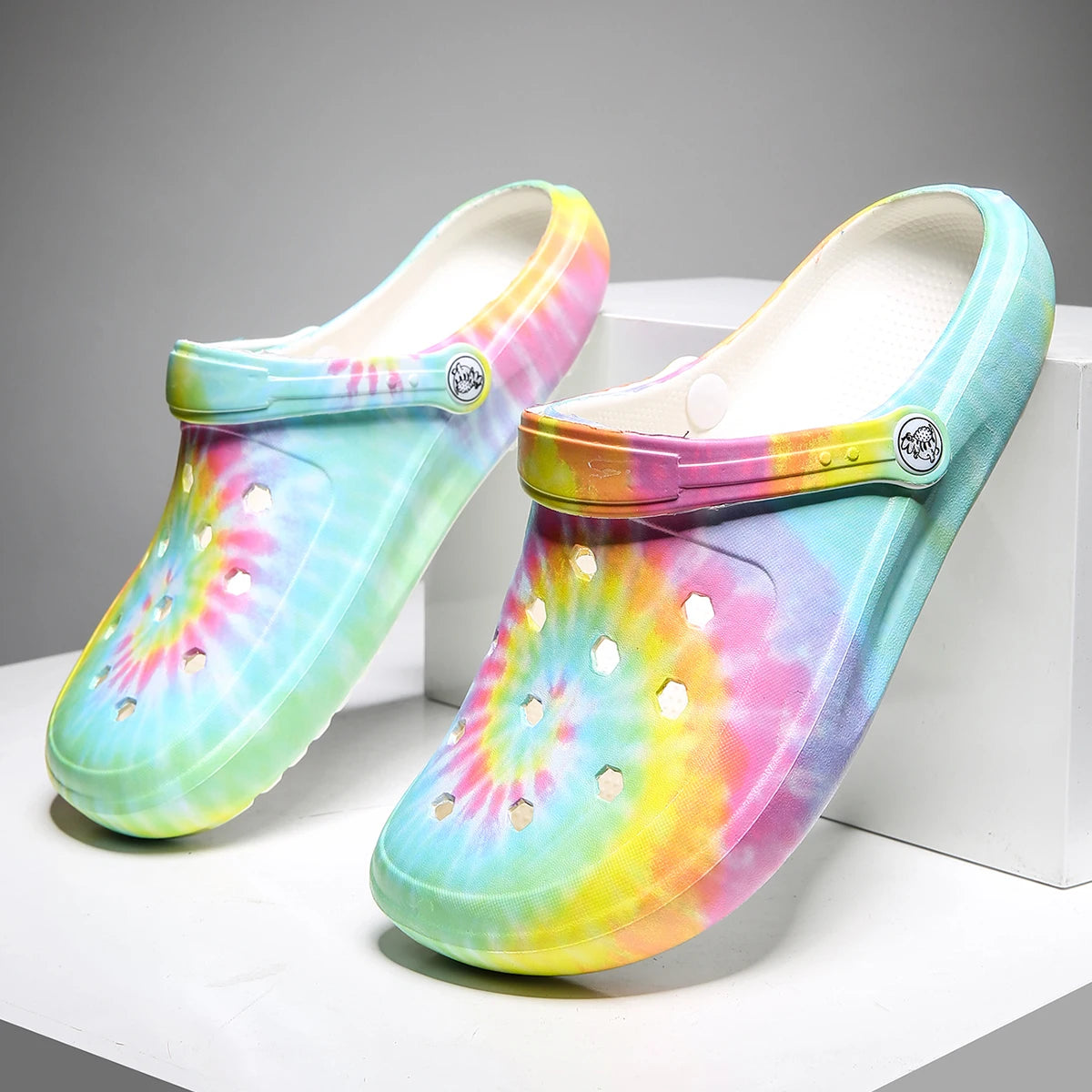 Garden Clogs Comfortable Women's Tie-dye Pattern Clogs, Slip On Lightweight Two-way Wear Clogs, Non-slip Summer Beach Slides 666