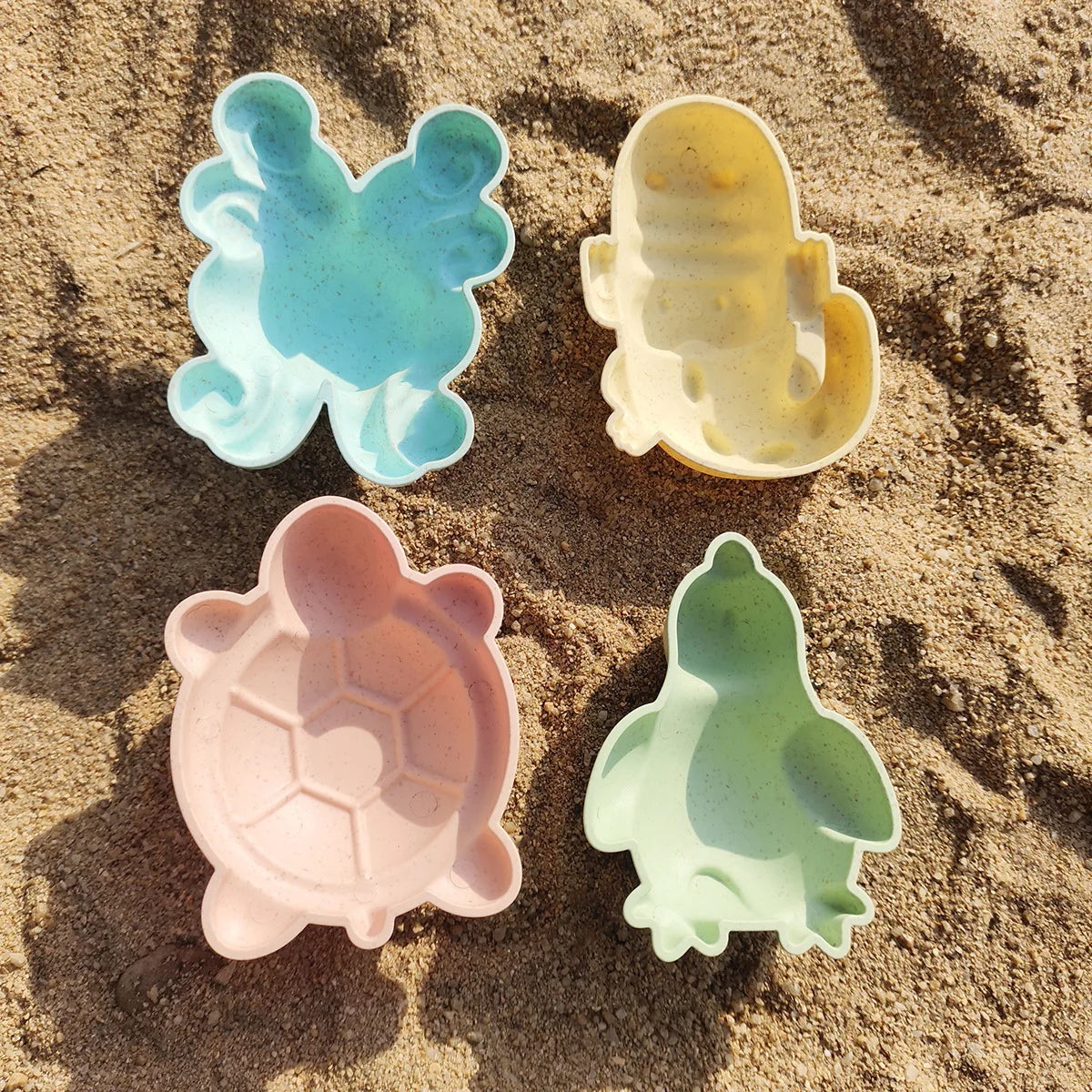Beach Toys for Kids Sand Toys Set for Toddlers Sandbox Toys with Collapsible Bucket Shovel Rake Set Sand Molds Summer Outdoor