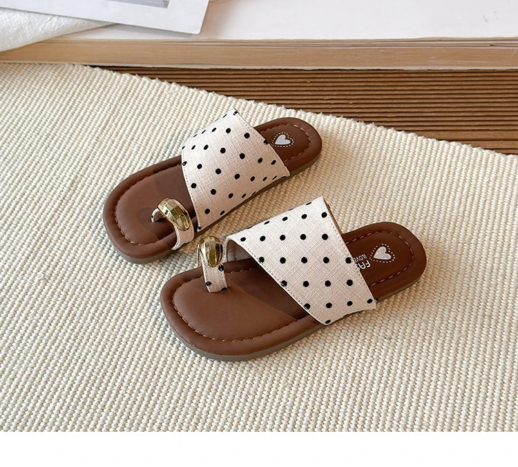 Kids Polka Dot Flip Flops Summer Open Toe Sandals with Metal Buckle Non-slip Soft Sole Beach Slippers for Girls 2026 New 26-36