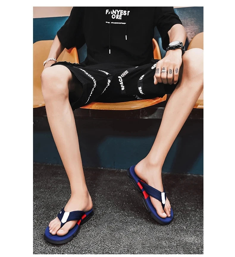 High Quality Fashion Men Flip Flops Summer Beach Flip Flops Men Casual Breathable Antiskid Beach Slippers Men Summer Outdoor