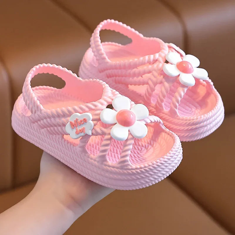 New Summer Children Slippers Flower Pattern Lithe Comfort Sandal For Aged 2-8 Girls Non-slip Seabeach Flip Flops Home Kids Shoes