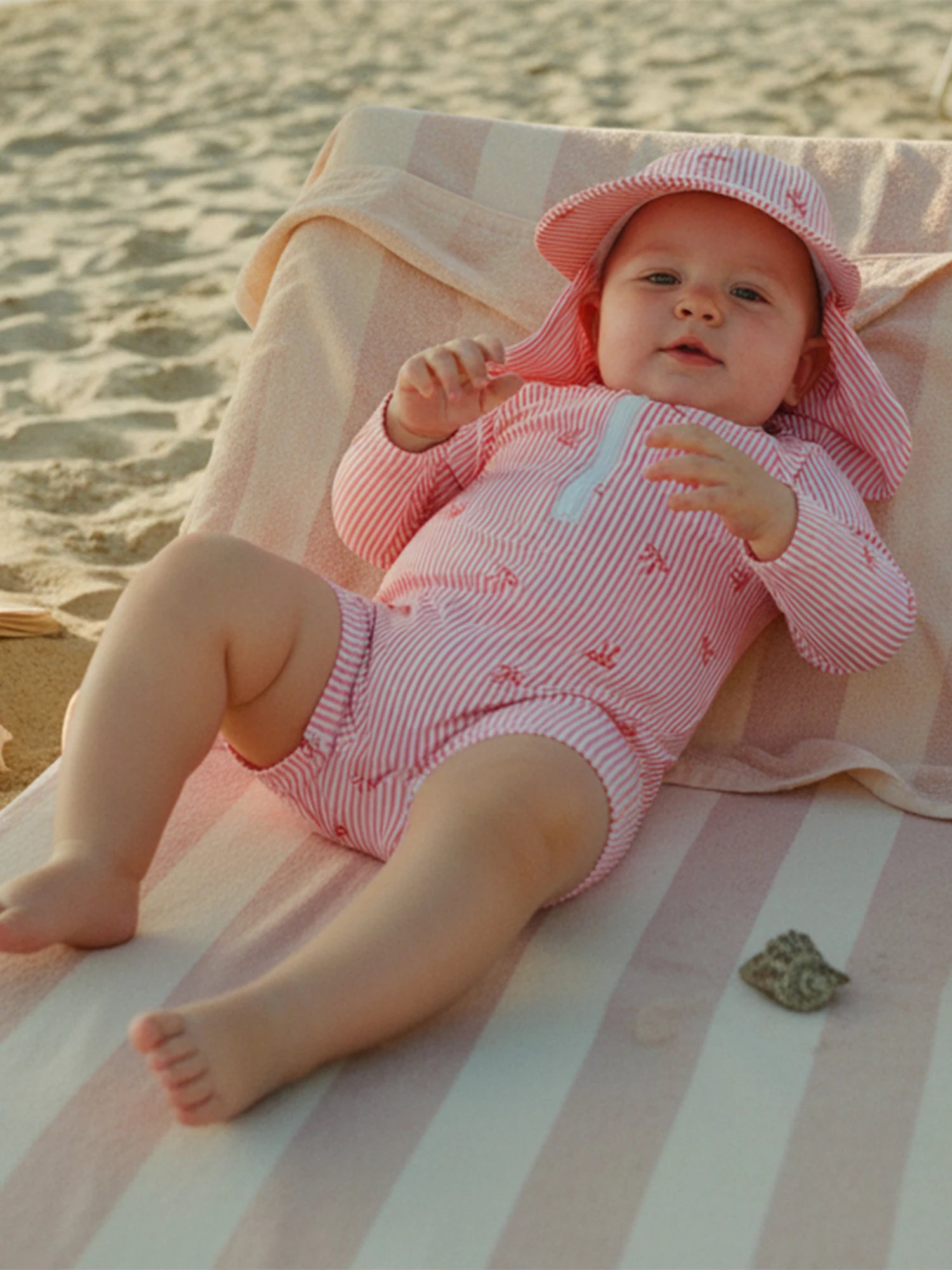 0-24M Newborn Baby Girl Rash Guard Swimsuit Cute Fashionable Striped Bow Printed Long Sleeve Swimwear with Hat
