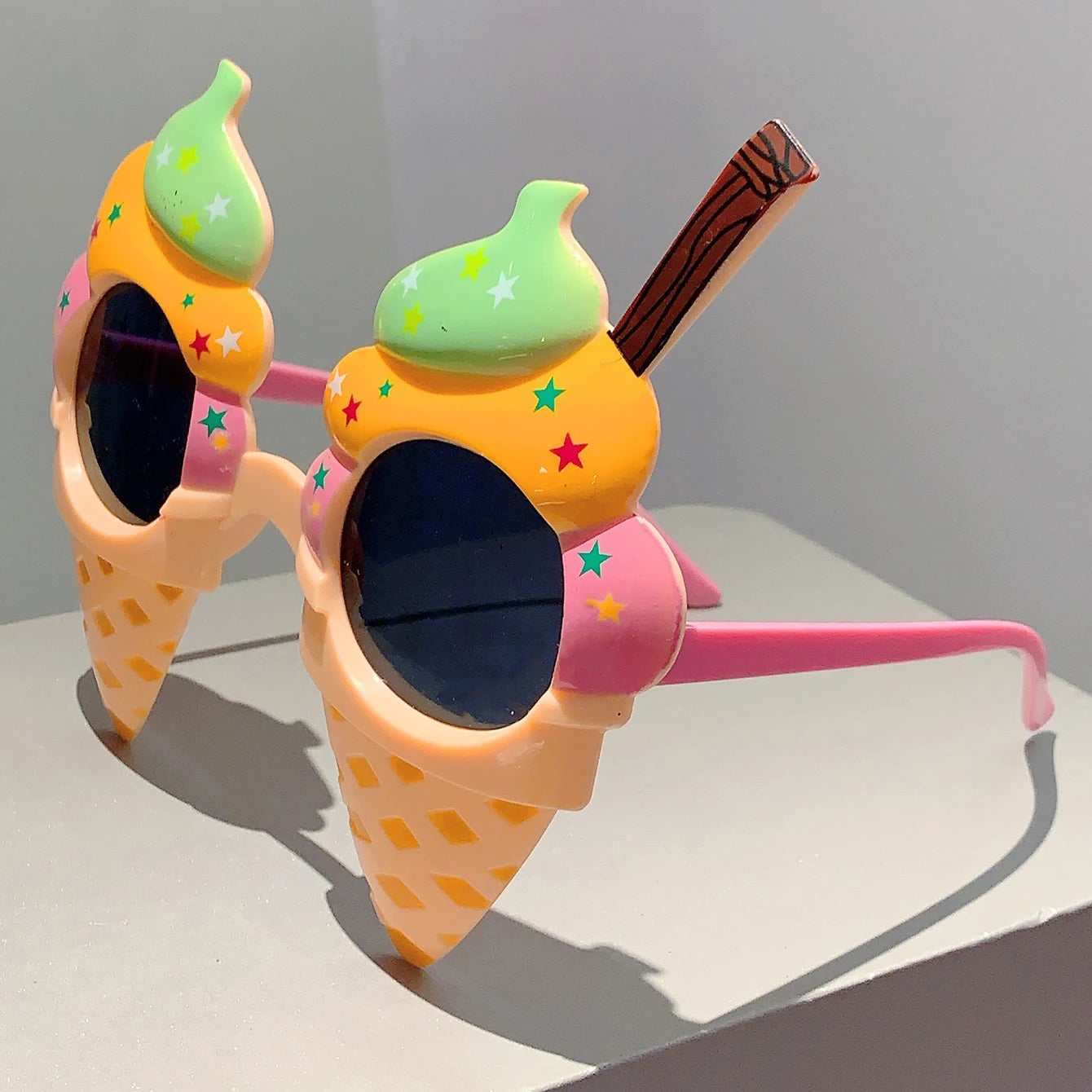 KAMMPT Novelty Party Shades Fun Hawaiian Tropical Fancy Photo Props Eyewear Summer Beach Party Decor Crazy Glasses for Adults