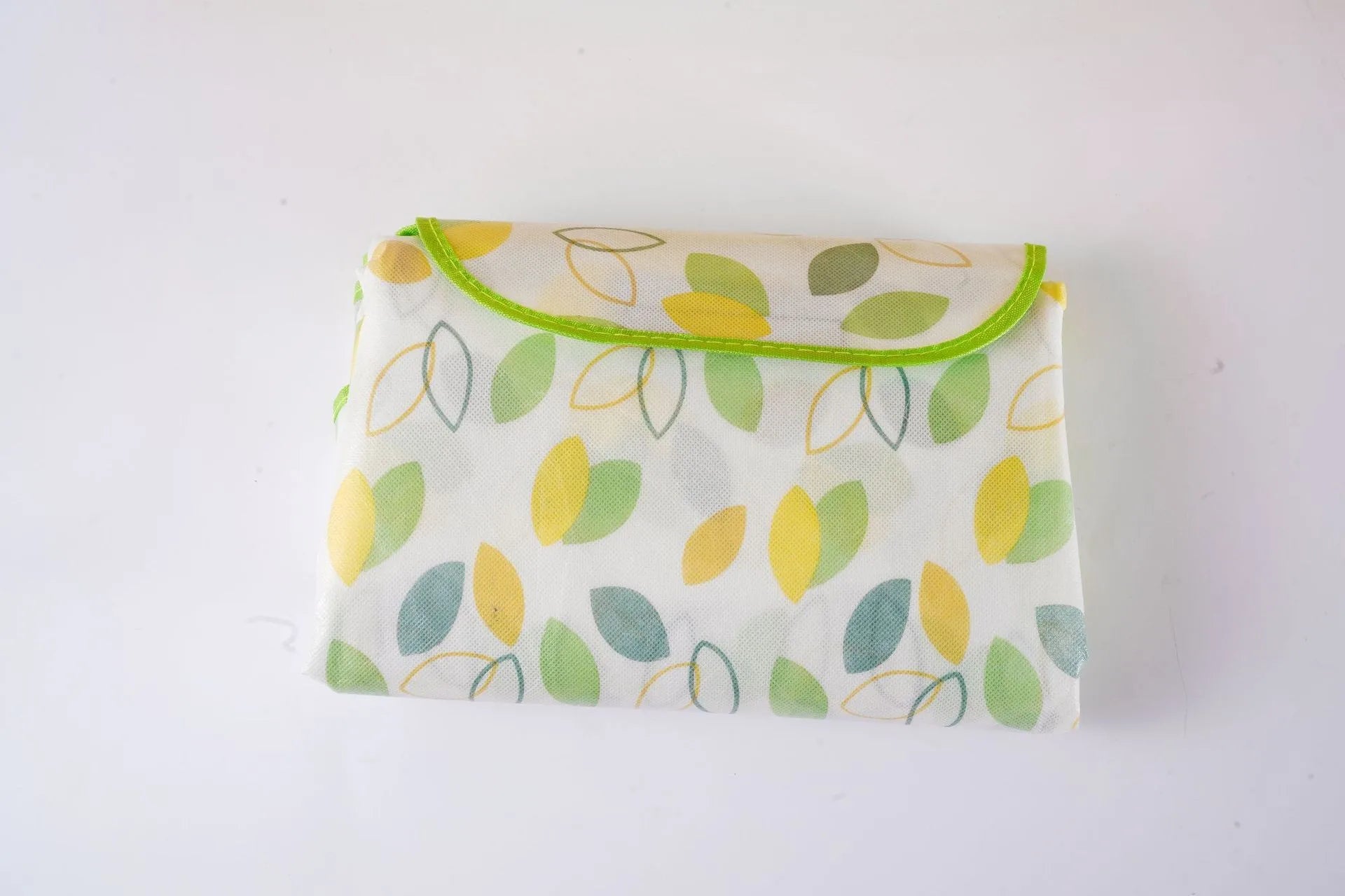 Outdoor Camping Waterproof Wear-resistant Odorless Portable Foldable and Hand-held Picnic Mat