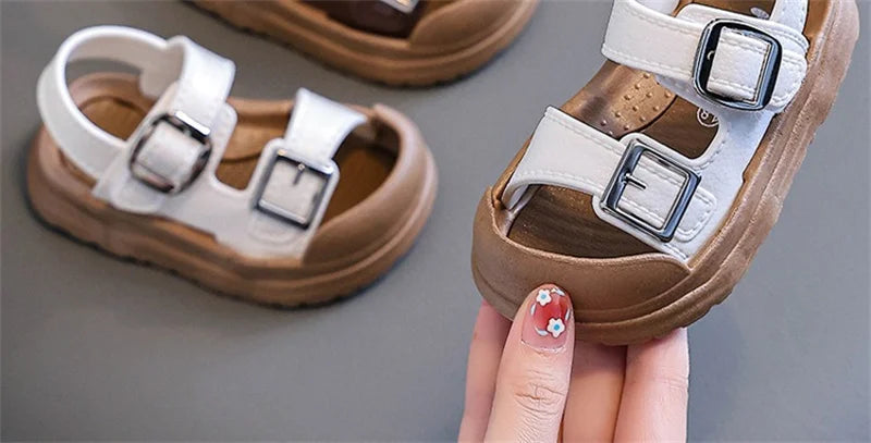 Fashion Solid Korean Kid Sandals Summer New Versatile Anti Slip Soft Bottom Girl Boy Beach Sandal Kindergarten Anti Kick Sandals