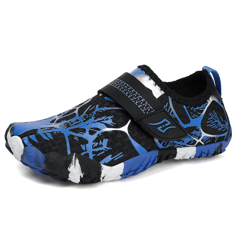 Breathable Boys and Girls Aqua Shoes Anti-Bump Toe Drainage Design Outdoor Hiking and Wading Water Shoes Barefoot Shoes
