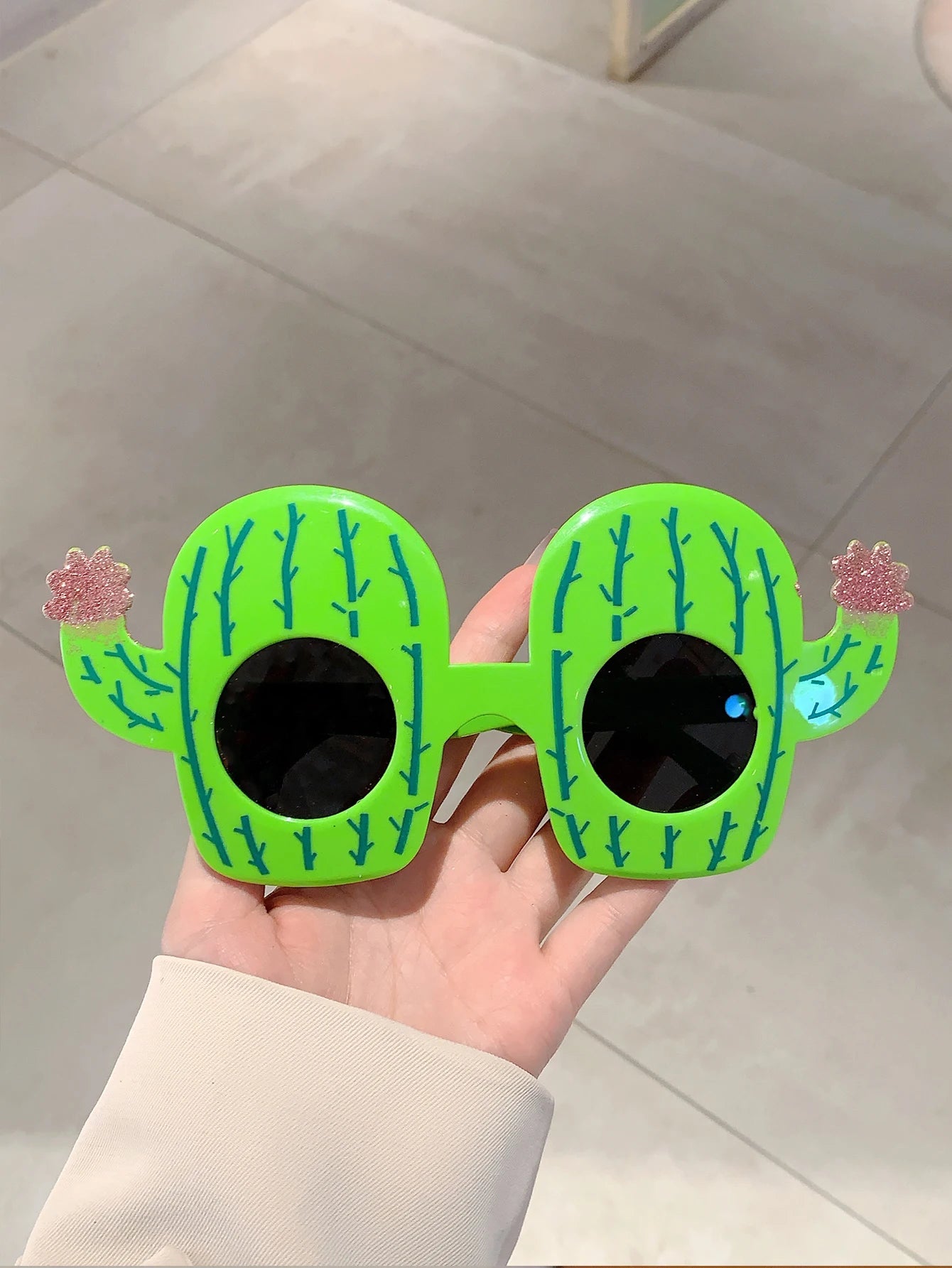 KAMMPT Novelty Party Shades Fun Hawaiian Tropical Fancy Photo Props Eyewear Summer Beach Party Decor Crazy Glasses for Adults