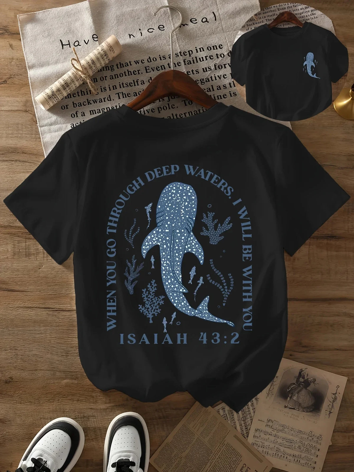 Beach Whale Shark Print T-shirt Round Neck Short Sleeves Women's Casual Tops Summer and Spring Women's T-shirt Cute Tees