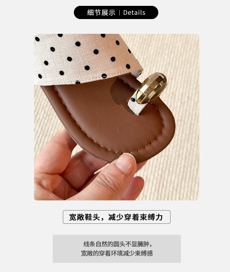 Kids Polka Dot Flip Flops Summer Open Toe Sandals with Metal Buckle Non-slip Soft Sole Beach Slippers for Girls 2026 New 26-36