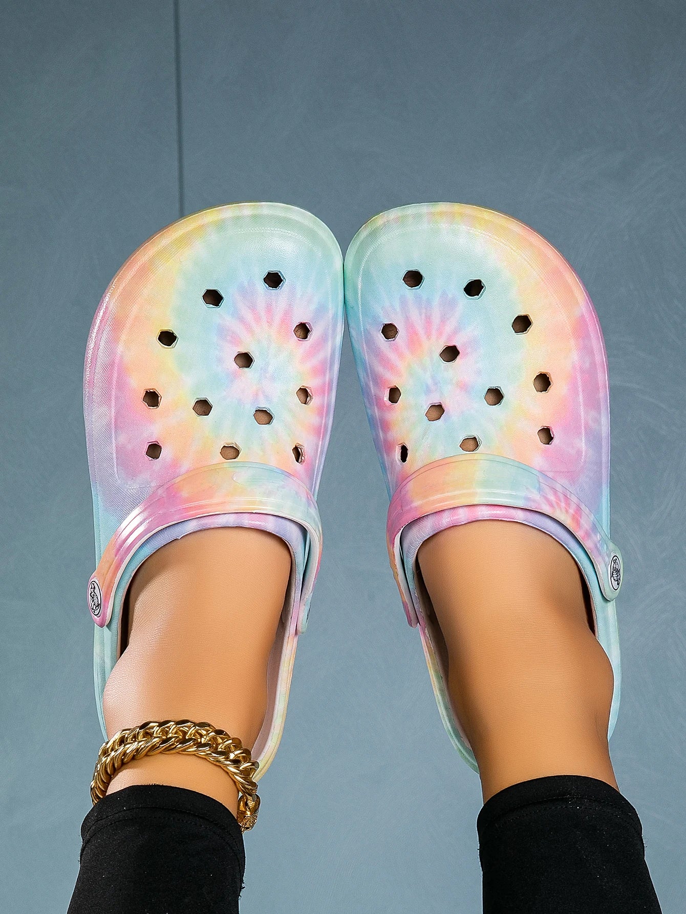 Garden Clogs Comfortable Women's Tie-dye Pattern Clogs, Slip On Lightweight Two-way Wear Clogs, Non-slip Summer Beach Slides 666
