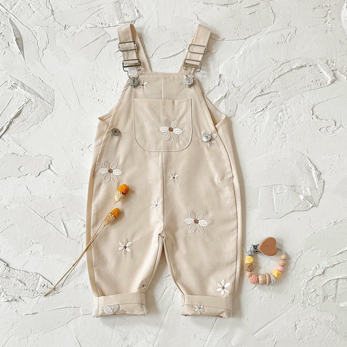 Summer Hot Baby Suspender Pants Sleeveless Flower Embroidery Loose Overalls Romper Girls Jumpsuits Boys Clothes with Pockets