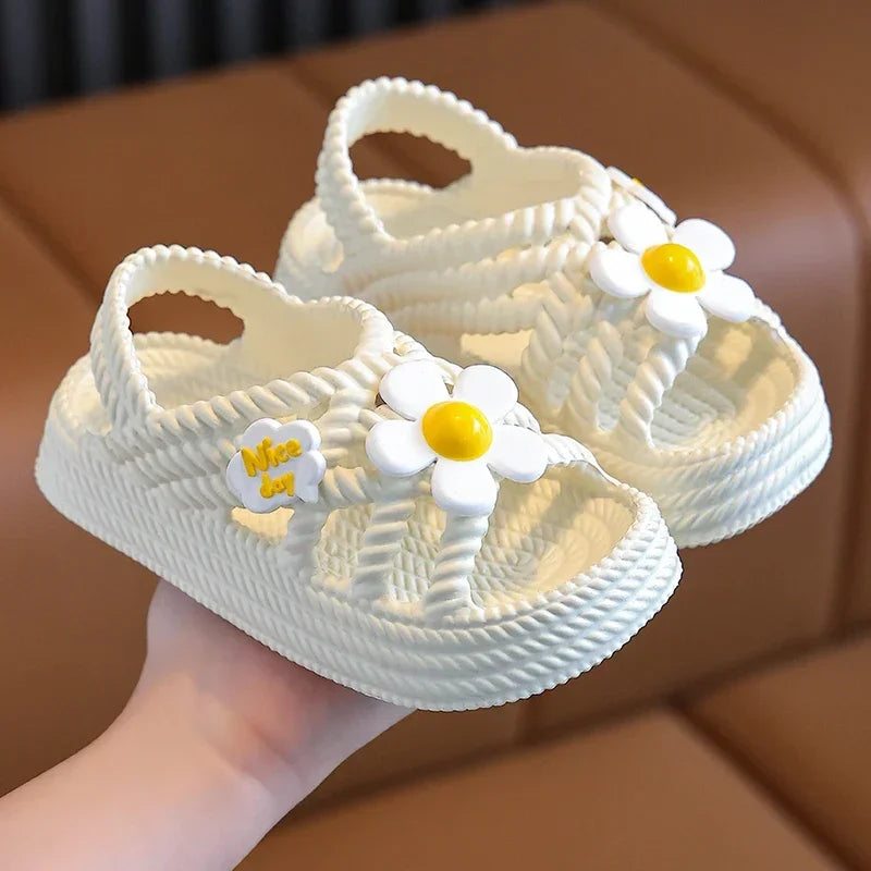 New Summer Children Slippers Flower Pattern Lithe Comfort Sandal For Aged 2-8 Girls Non-slip Seabeach Flip Flops Home Kids Shoes