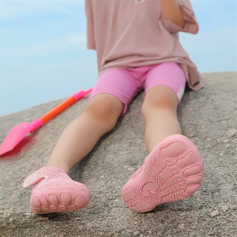 Water Shoes Kids Walking Barefoot Boy Girl Quick Dry Non-slip Beach Sneakers Children Swimming Light Aqua Shoes Outdoor Garden