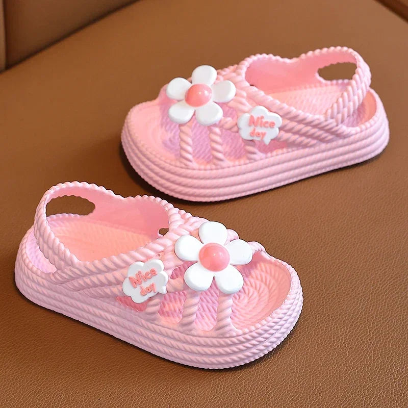 New Summer Children Slippers Flower Pattern Lithe Comfort Sandal For Aged 2-8 Girls Non-slip Seabeach Flip Flops Home Kids Shoes