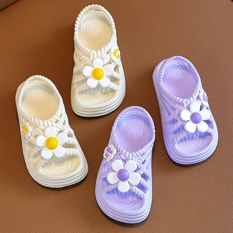 New Summer Children Slippers Flower Pattern Lithe Comfort Sandal For Aged 2-8 Girls Non-slip Seabeach Flip Flops Home Kids Shoes
